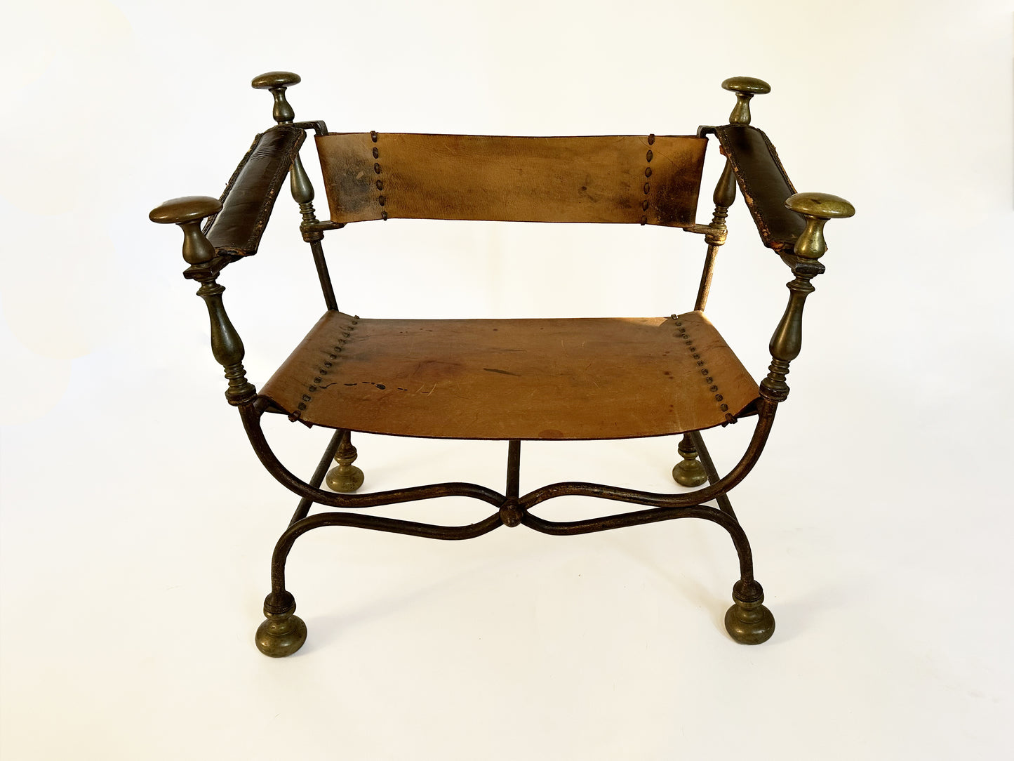 Antique Chair 19th Century Savonarola Leather Antique Chair