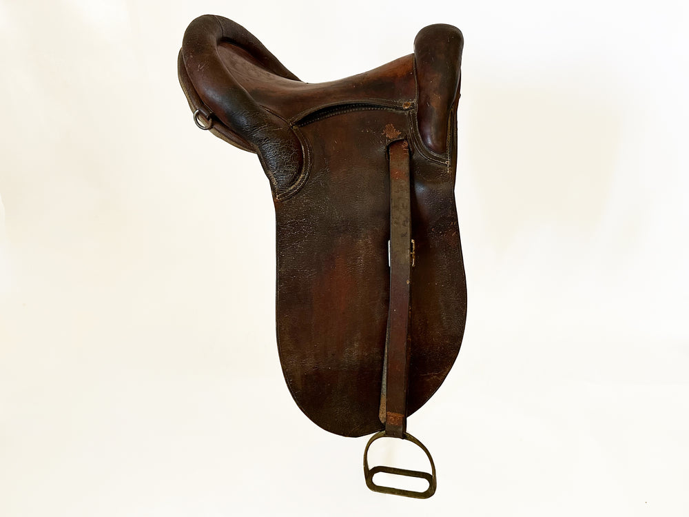 Antique Horse Saddle, 1890s Kentucky Rollback Plantation Style