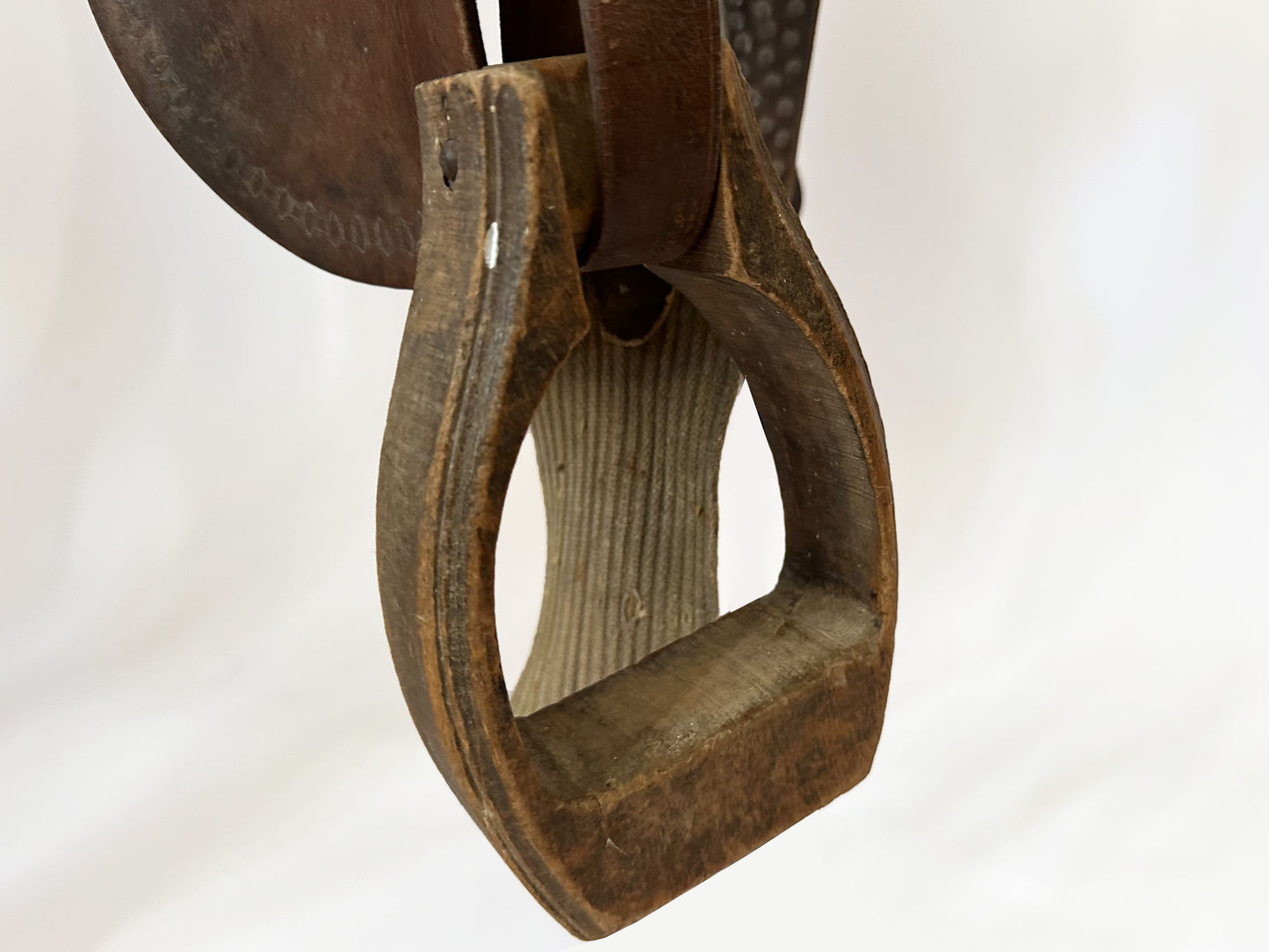 Antique Horse Saddle, 1890s B.T. Crump Wilbourne Buena Vista Plantation Style