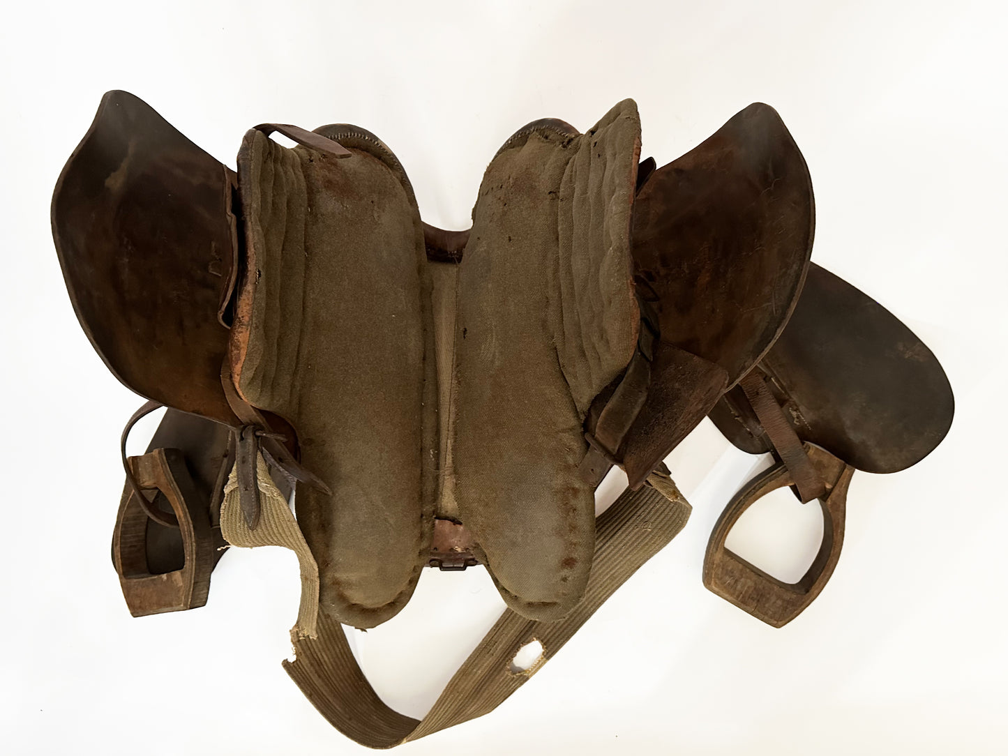 Antique Horse Saddle, 1890s B.T. Crump Wilbourne Buena Vista Plantation Style